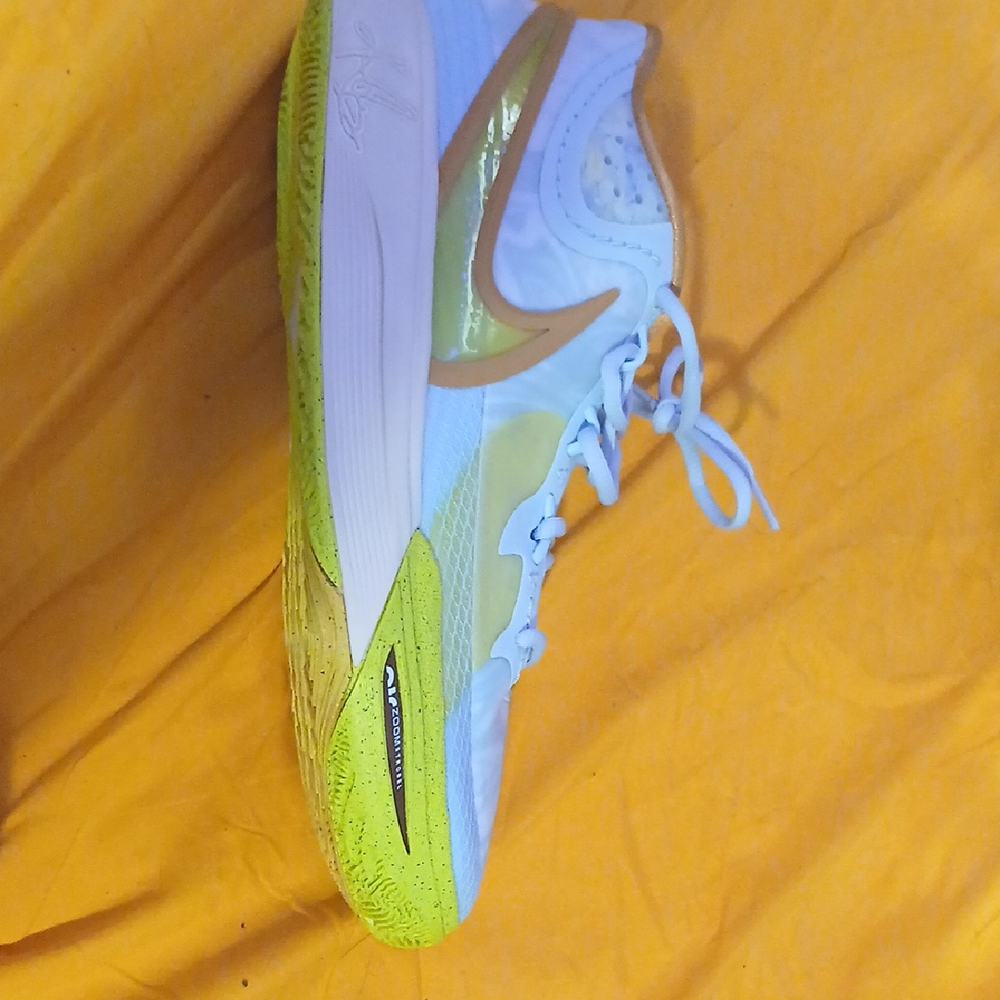 Nike White and Lime Green Sneakers